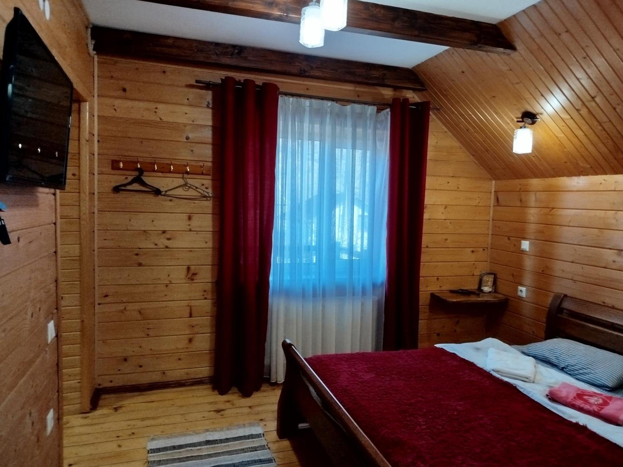 Gorec Jaremtsje Buitenkant foto